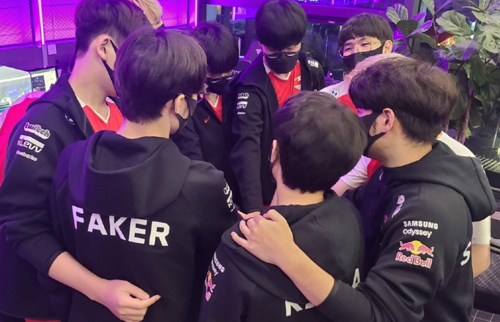 众多行业先 众多行业先