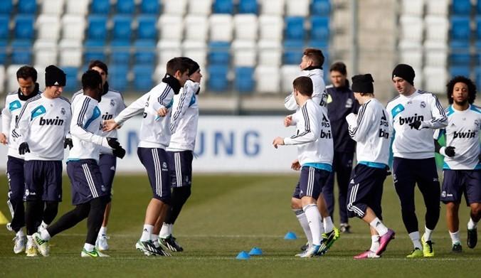 到了球队冲 到了球队冲