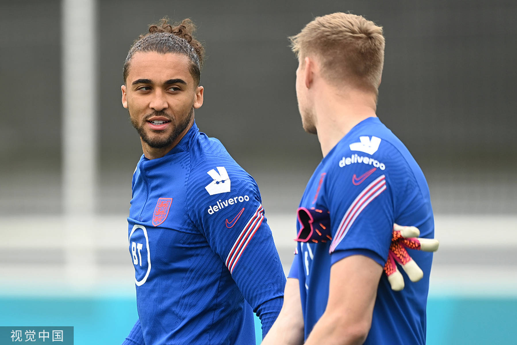 负担与季后 负担与季后